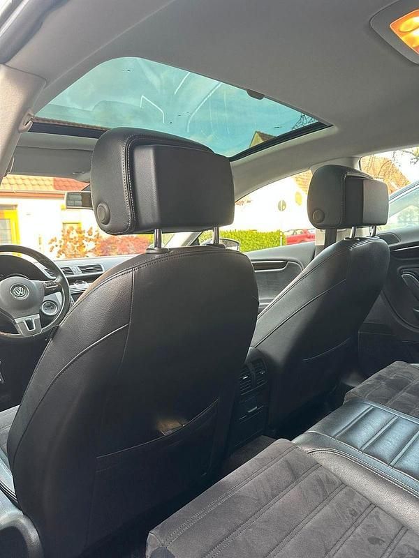 Second-hand VW CC 184 CP (135 kW) 2015 Negru Berlinǎ