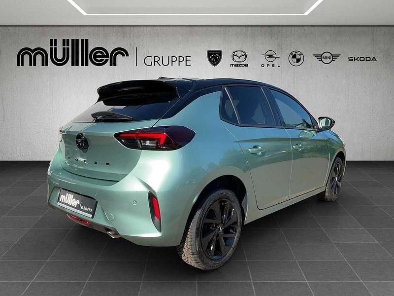 Neu Opel Corsa 101 PS (74 kW) 2025 Eukalyptus grün Kleinwagen