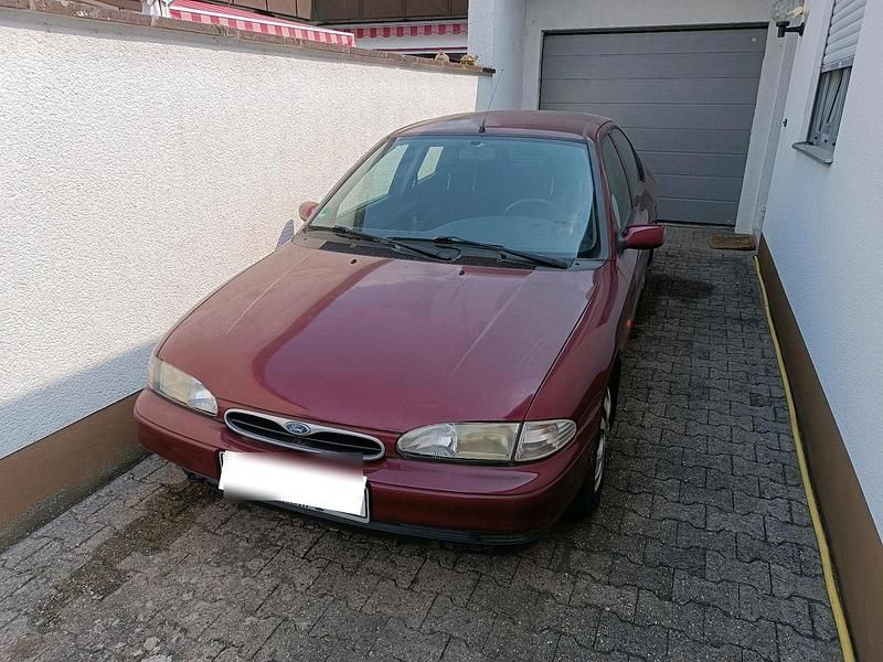 Gebraucht 1995 Ford Mondeo Ghia Limousine | 650 € - Bild 1/2