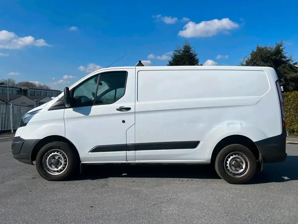 Gebraucht Ford Transit Custom 101 PS (74 kW) 2014 Weiß Van / Kleinbus