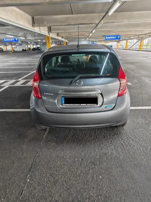 Gebraucht Nissan Note Acenta 80 PS (58 kW) 2015 Grau Kleinwagen