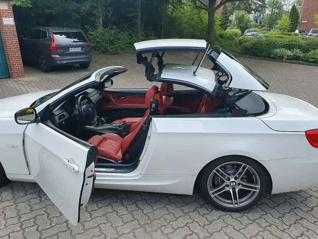 Gebraucht BMW 325 Cabriolet Exclusive 218 PS (160 kW) 2012 Rot Cabrio