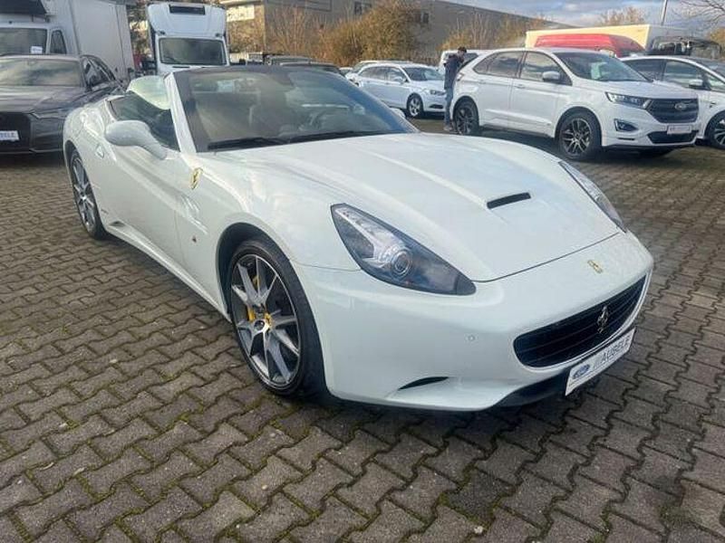 Gebraucht Ferrari California 489 PS (359 kW) 2012 Bianco avus 100 (3100) Cabrio
