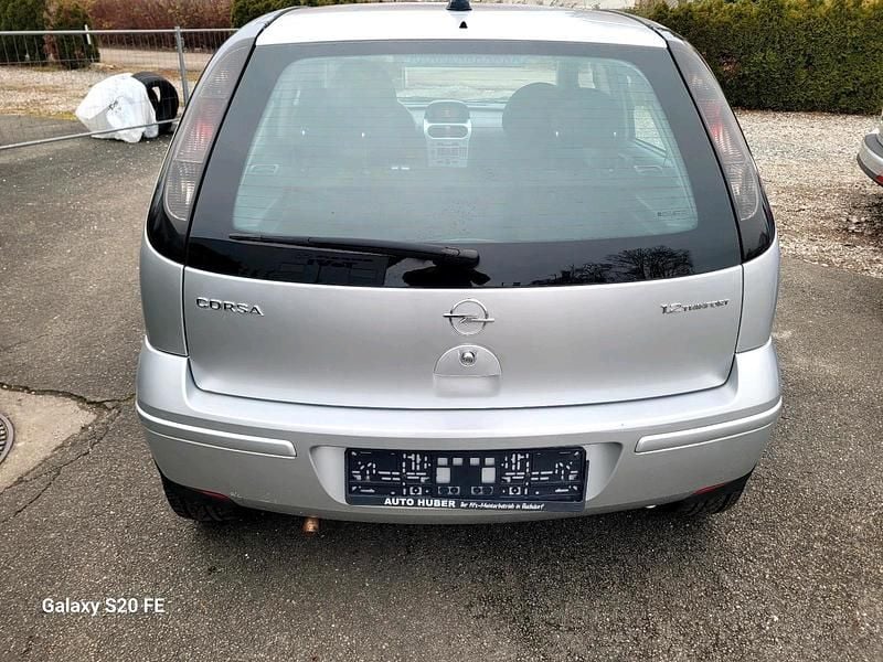Gebraucht Opel Corsa 80 PS (58 kW) 2006 Silber Kleinwagen