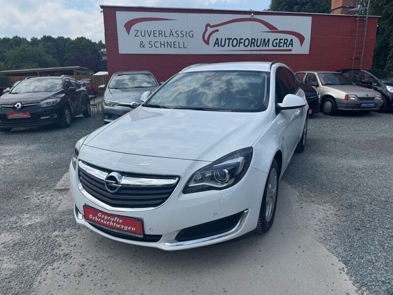 Weiß Gebraucht 2017 Opel Insignia Kombi | 8.990 € (Superpreis) - Bild 1/4