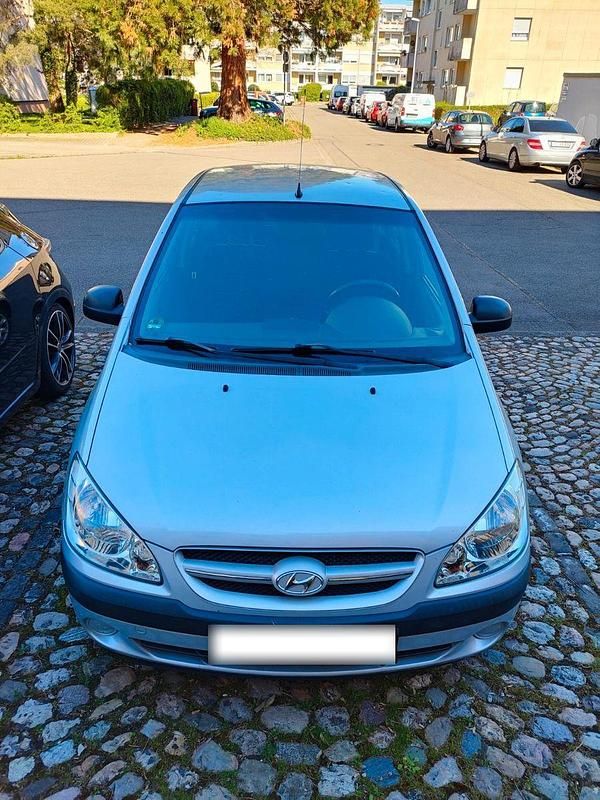 Gebraucht Hyundai Getz Edition+ 67 PS (49 kW) 2009 Silber Kleinwagen