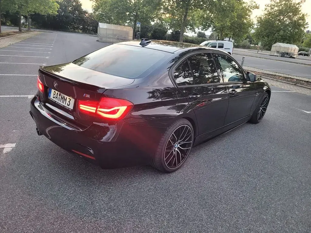 Gebraucht BMW 325 M Sport 224 PS (164 kW) 2017 Schwarz Limousine