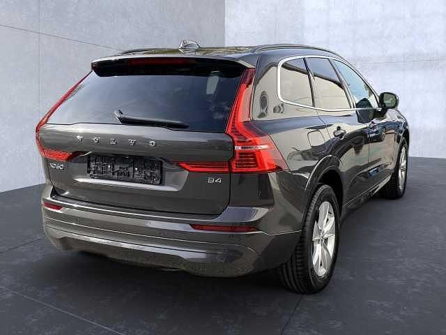 Gebraucht Volvo XC60 145 PS (106 kW) 2022 SUV