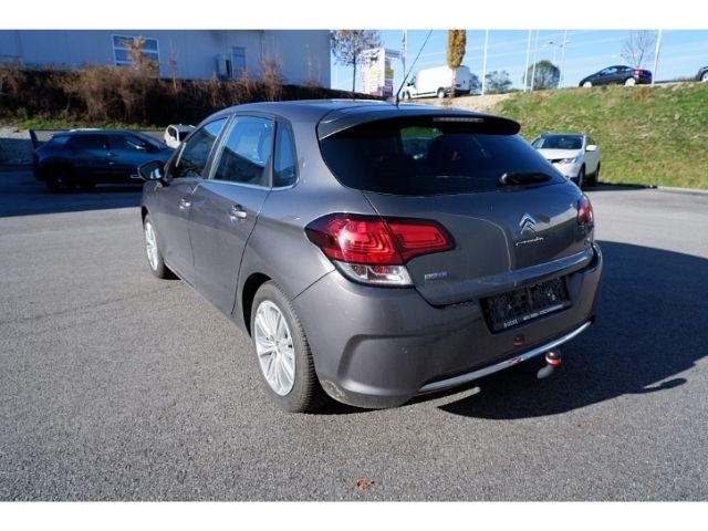 Gebraucht Citroën C4 Feel 100 PS (73 kW) 2015 Grau Limousine