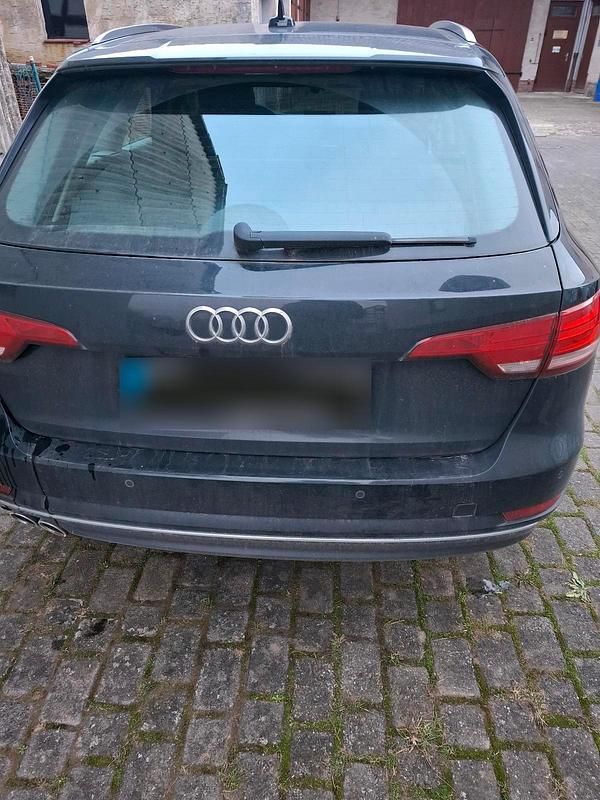 Gebraucht Audi A4 190 PS (139 kW) 2017 Schwarz Kombi