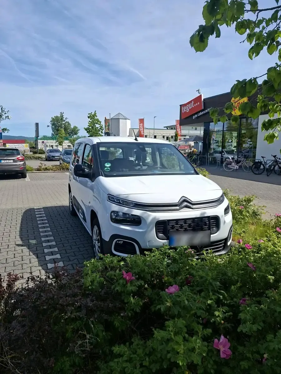 Gebraucht Citroën Berlingo 110 PS (80 kW) 2023 Weiß Van / Kleinbus