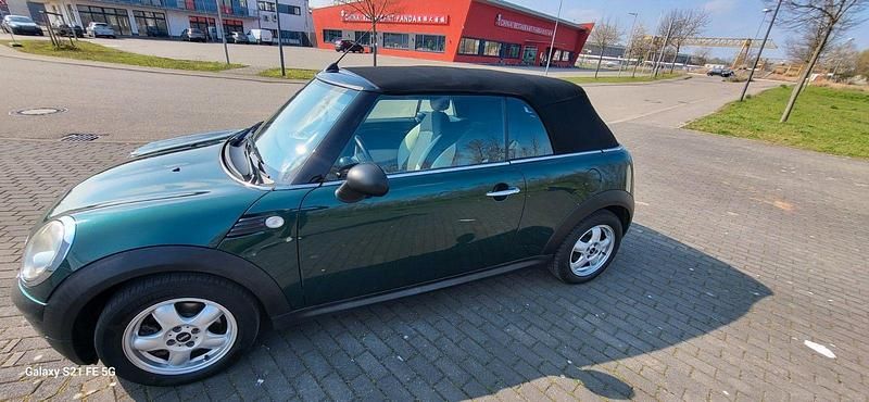 Gebraucht Mini One Cabriolet 98 PS (72 kW) 2010 Grün Cabrio