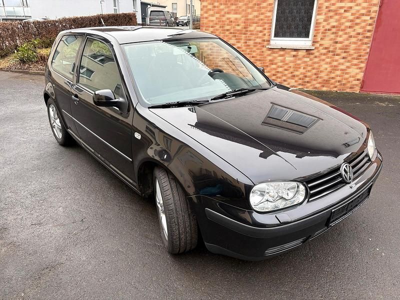 Gebraucht VW Golf IV 75 PS (55 kW) 2002 Schwarz Kleinwagen