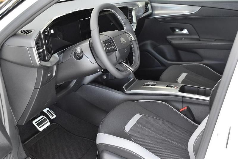 Neu Opel Mokka 131 PS (96 kW) 2026 Weiß arktis weiß SUV