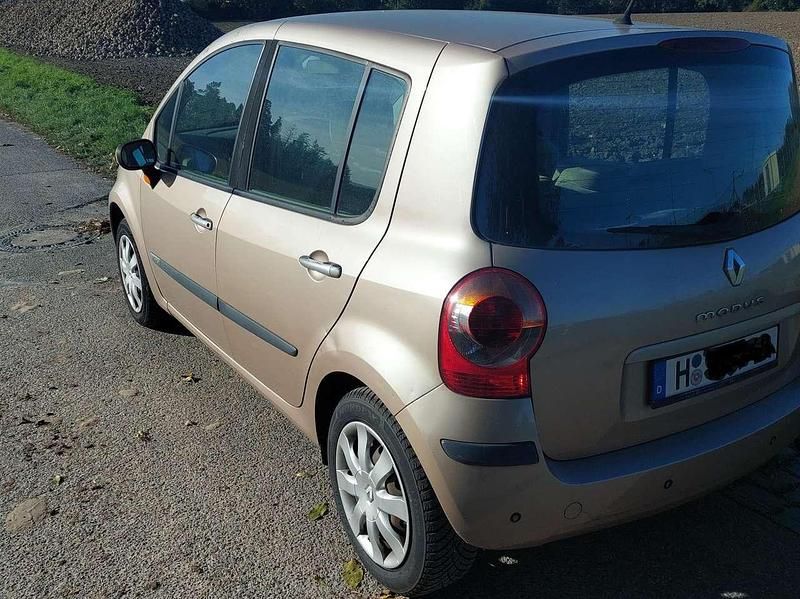Gold Gebraucht 2005 Renault Modus Van / Kleinbus | 1.200 € (Superpreis) - Bild 1/4