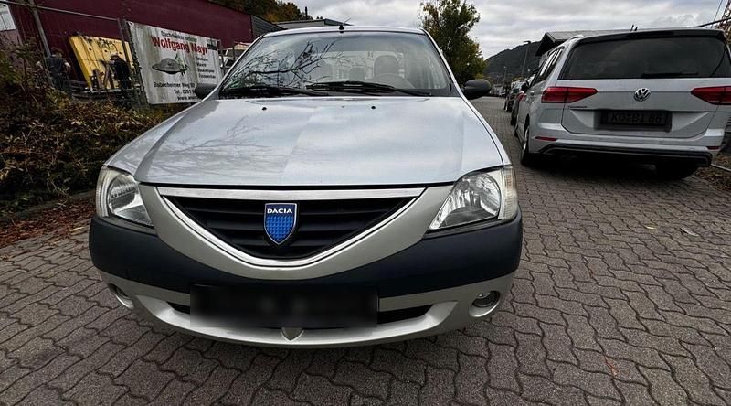 Gebraucht Dacia Logan 87 PS (63 kW) 2005 Gold Limousine