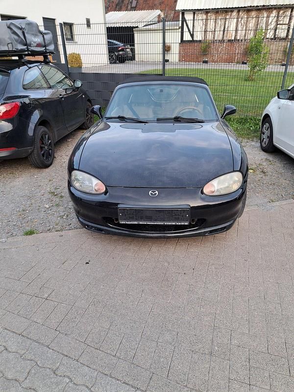 Schwarz Gebraucht 2000 Mazda MX5 Cabrio | 4.150 € (Fairer Preis) - Bild 1/4