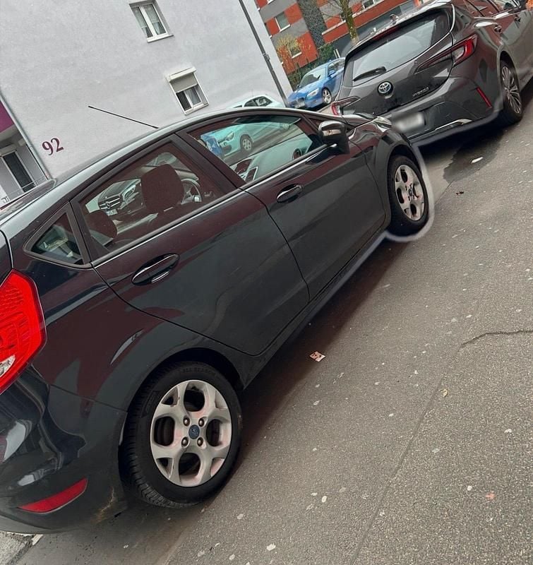 Gebraucht Ford Fiesta 60 PS (44 kW) 2009 Schwarz Kleinwagen