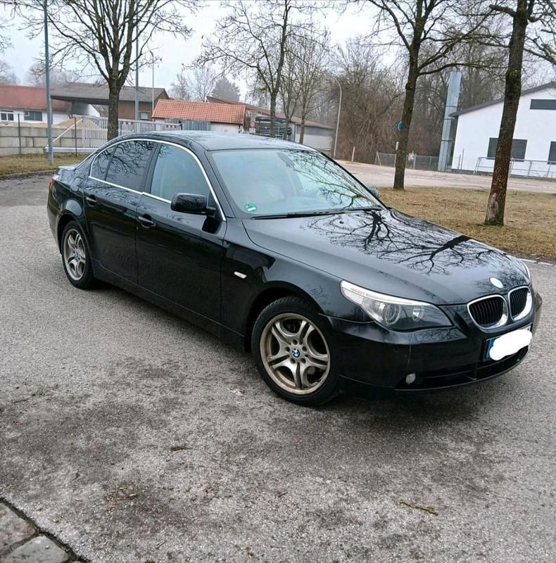 Gebraucht BMW 525 218 PS (160 kW) 2005 Schwarz Limousine