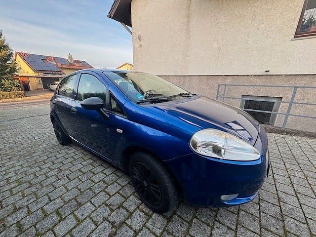 Gebraucht Fiat Punto Active 77 PS (56 kW) 2007 Blau Limousine
