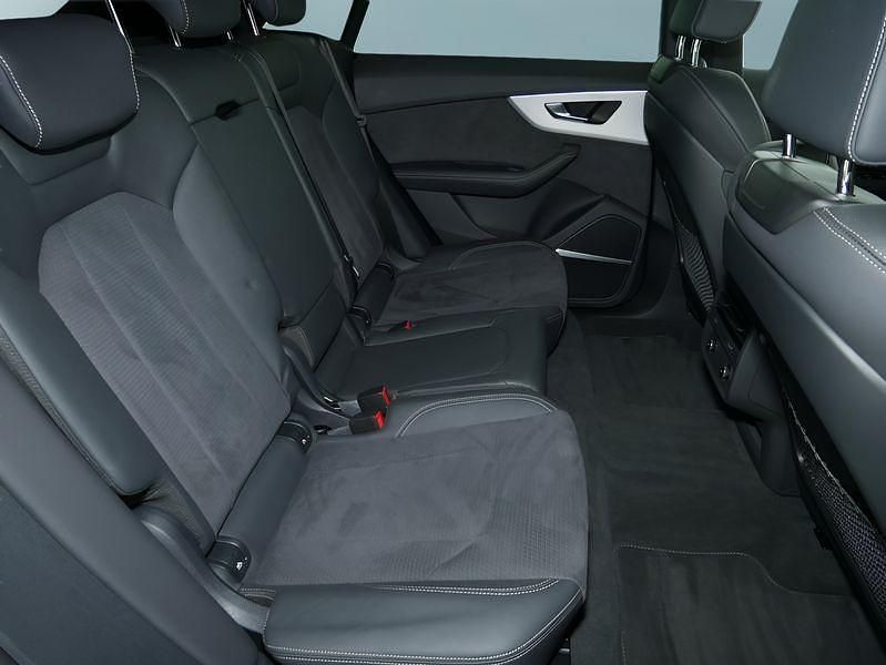 Gebraucht Audi SQ8 507 PS (372 kW) 2025 Schwarz SUV
