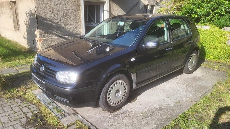 Gebraucht 2003 VW Golf IV Limousine | 400 € (Superpreis) - Bild 1/4