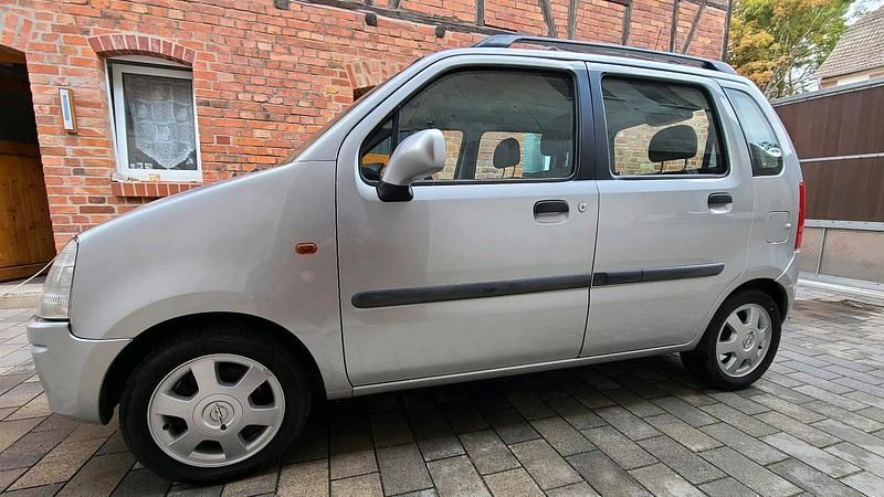 Gebraucht Opel Agila 75 PS (55 kW) 2001 Silber Van / Kleinbus