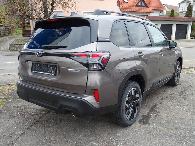 Neu Subaru Forester Active 136 PS (100 kW) 2025 SUV