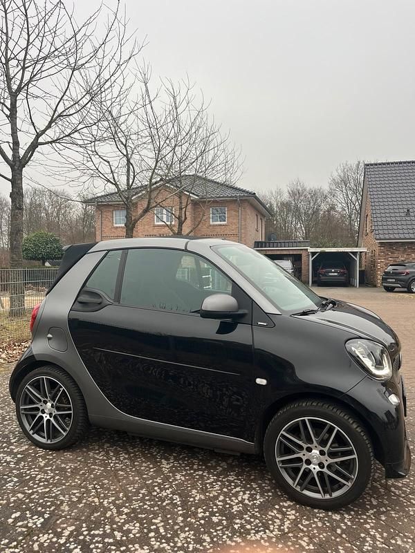 Gebraucht Smart ForTwo Cabrio Brabus 90 PS (66 kW) 2016 Schwarz Cabrio