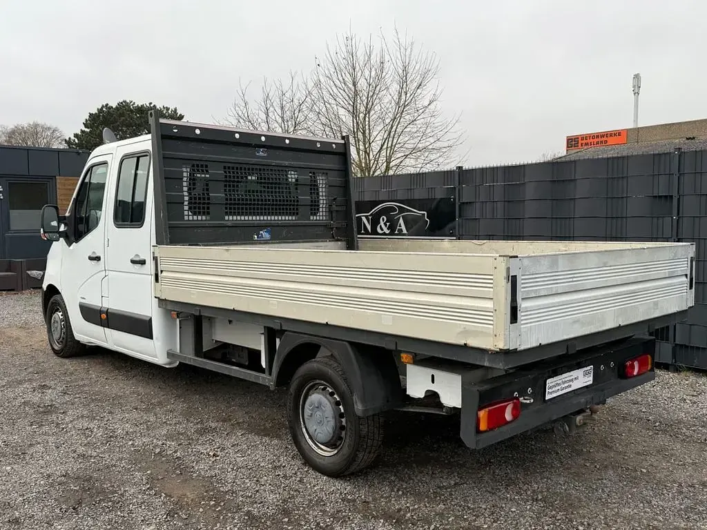 Gebraucht Opel Movano 136 PS (100 kW) 2016 Weiß Van / Kleinbus