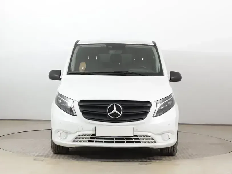 Gebraucht Mercedes Vito 190 PS (139 kW) 2023 Weiß Van