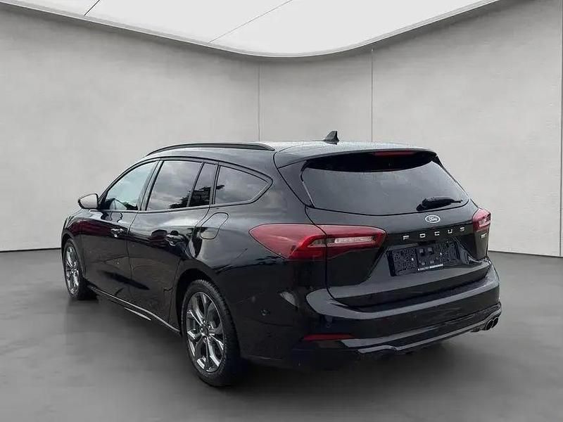 Gebraucht Ford Focus ST-Line X 125 PS (91 kW) 2023 Moondust silber metallic Kombi