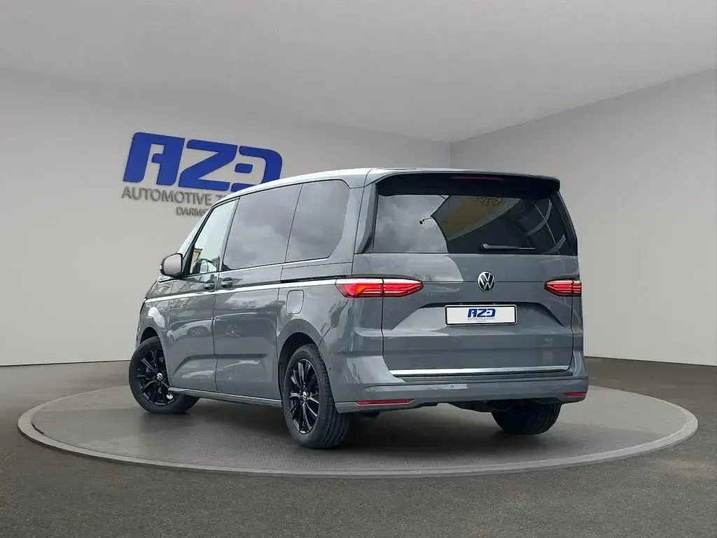 Gebraucht VW Multivan R 204 PS (150 kW) 2024 Pure grey Van / Kleinbus