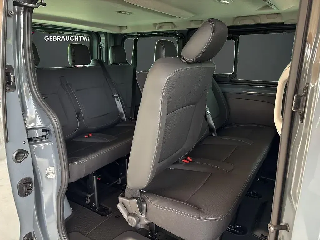 Gebraucht Nissan Primastar Tekna 150 PS (110 kW) 2024 Grau Van / Kleinbus