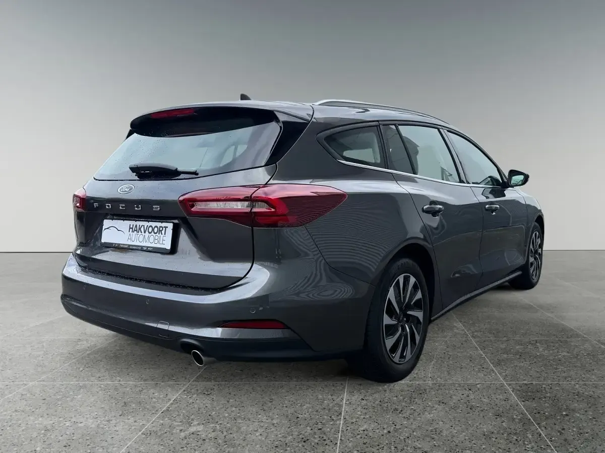 Używany Ford Focus Titanium 155 KM (114 kW) 2024 Szary Kombi