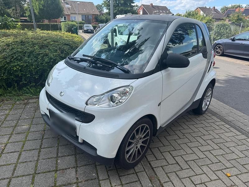 Weiß Gebraucht 2010 Smart ForTwo Coupé Kleinwagen | 2.000 € (Guter Preis) - Bild 1/4