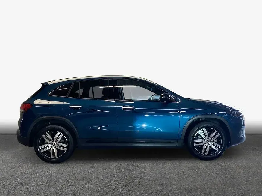 Gebraucht Mercedes EQA250 Electric Art 139 kW (190 PS) 2023 Blau SUV