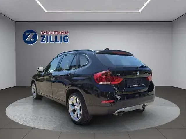 Gebraucht BMW X1 143 PS (105 kW) 2013 Schwarz SUV