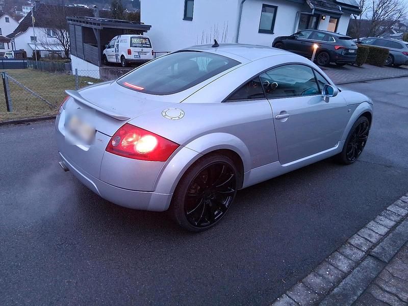 Gebraucht Audi TT 180 PS (132 kW) 2000 Grau Coupé