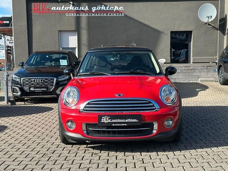 Second-hand Mini Cooper Chili 122 CP (89 kW) 2012 Roșu Hatchback