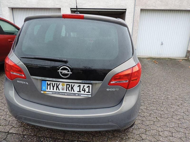 Gebraucht Opel Meriva S 120 PS (88 kW) 2012 Braun Van / Kleinbus
