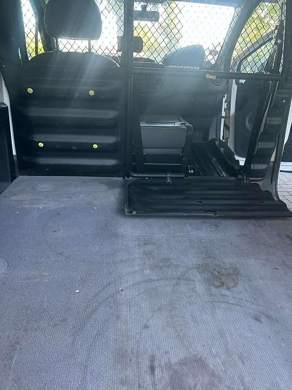 Weiß Gebraucht 2016 Peugeot Partner S Van / Kleinbus | 8.999 € (Fairer Preis) - Bild 1/4