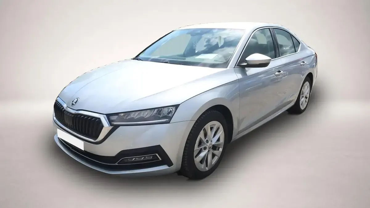 Gebraucht Skoda Octavia Style 110 PS (80 kW) 2021 Manufacturer Limousine