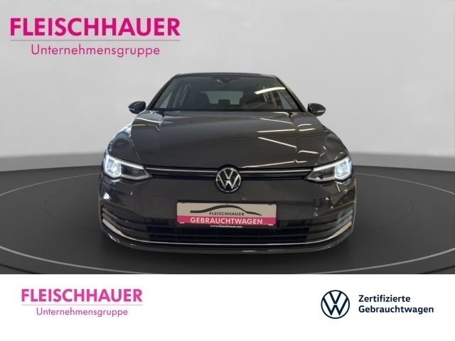 Gebraucht VW Golf VIII Move 116 PS (85 kW) 2024 Grau Limousine