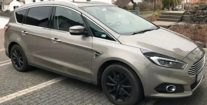 Gebraucht Ford S-MAX S 179 PS (131 kW) 2016 Van / Kleinbus