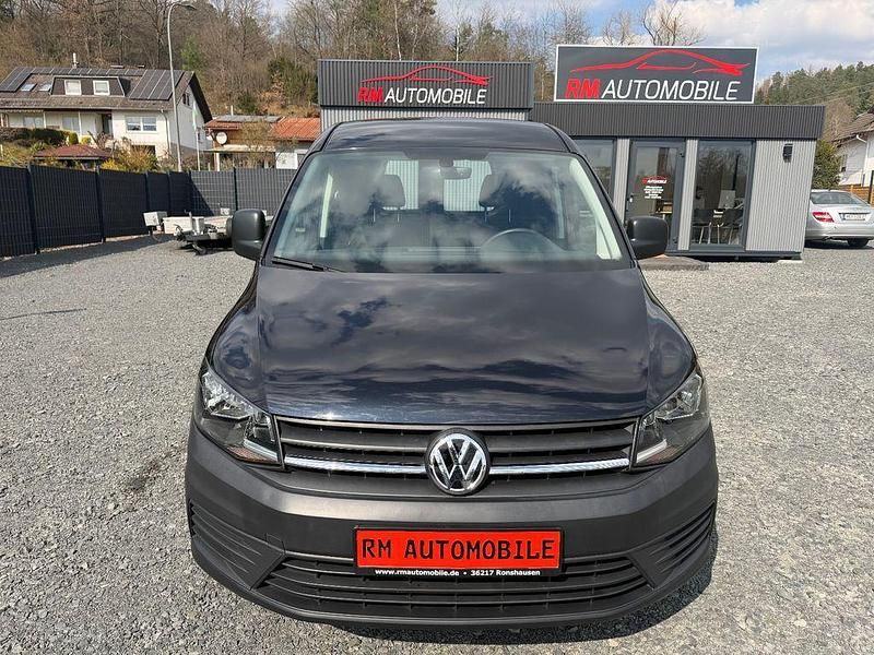 Gebraucht VW Caddy Maxi 150 PS (110 kW) 2019 Deep black perleffekt Van / Kleinbus