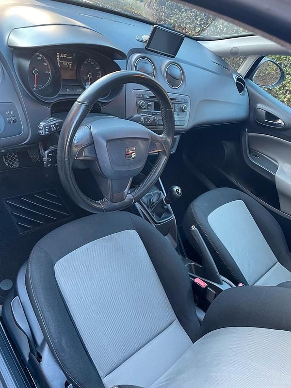 Gebraucht Seat Ibiza Style 74 PS (54 kW) 2013 Schwarz Kleinwagen