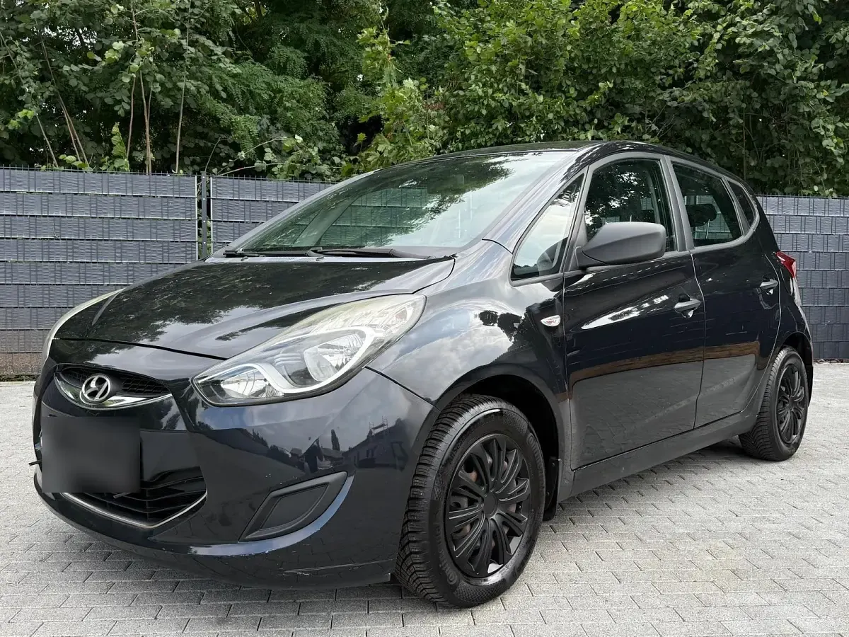 Gebraucht Hyundai ix20 90 PS (66 kW) 2011 Schwarz Kleinwagen
