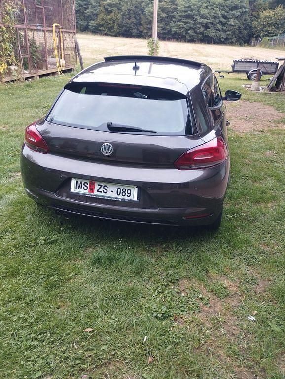 Usata VW Scirocco 140 CV (102 kW) 2011 Marrone Coupé