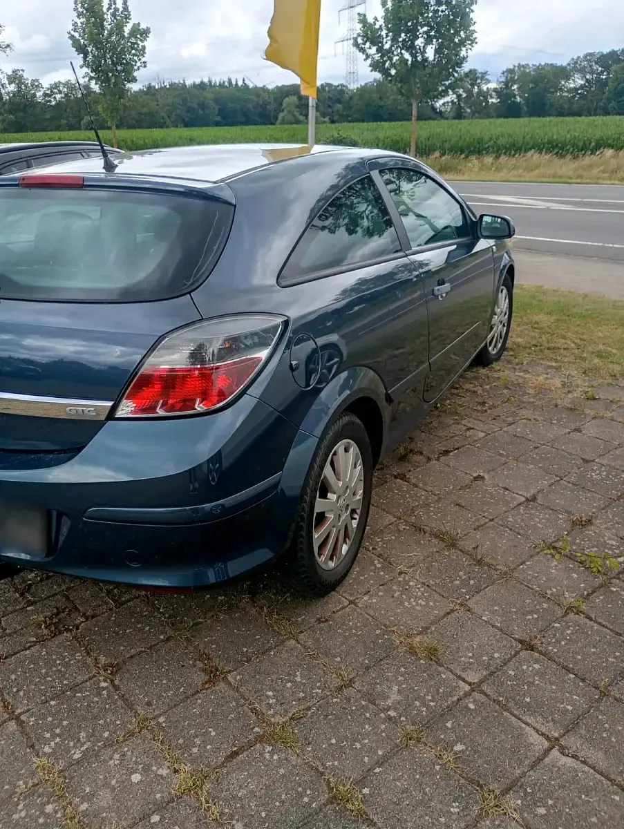 Gebraucht Opel Astra 90 PS (66 kW) 2005 Blau Coupé